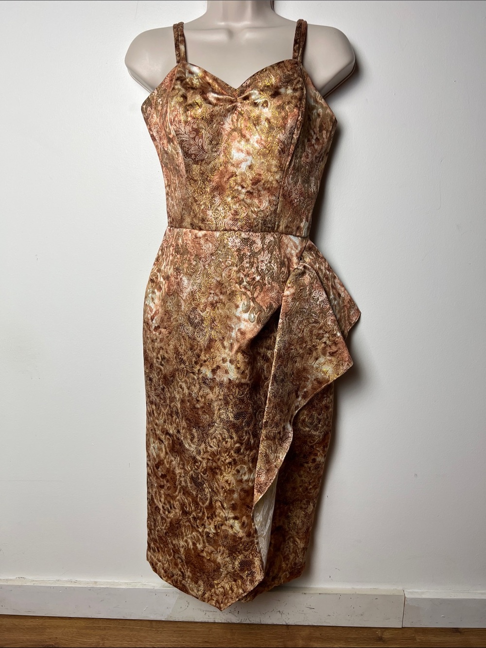Pinup style golden Patterned Midi Dress with Side Drape